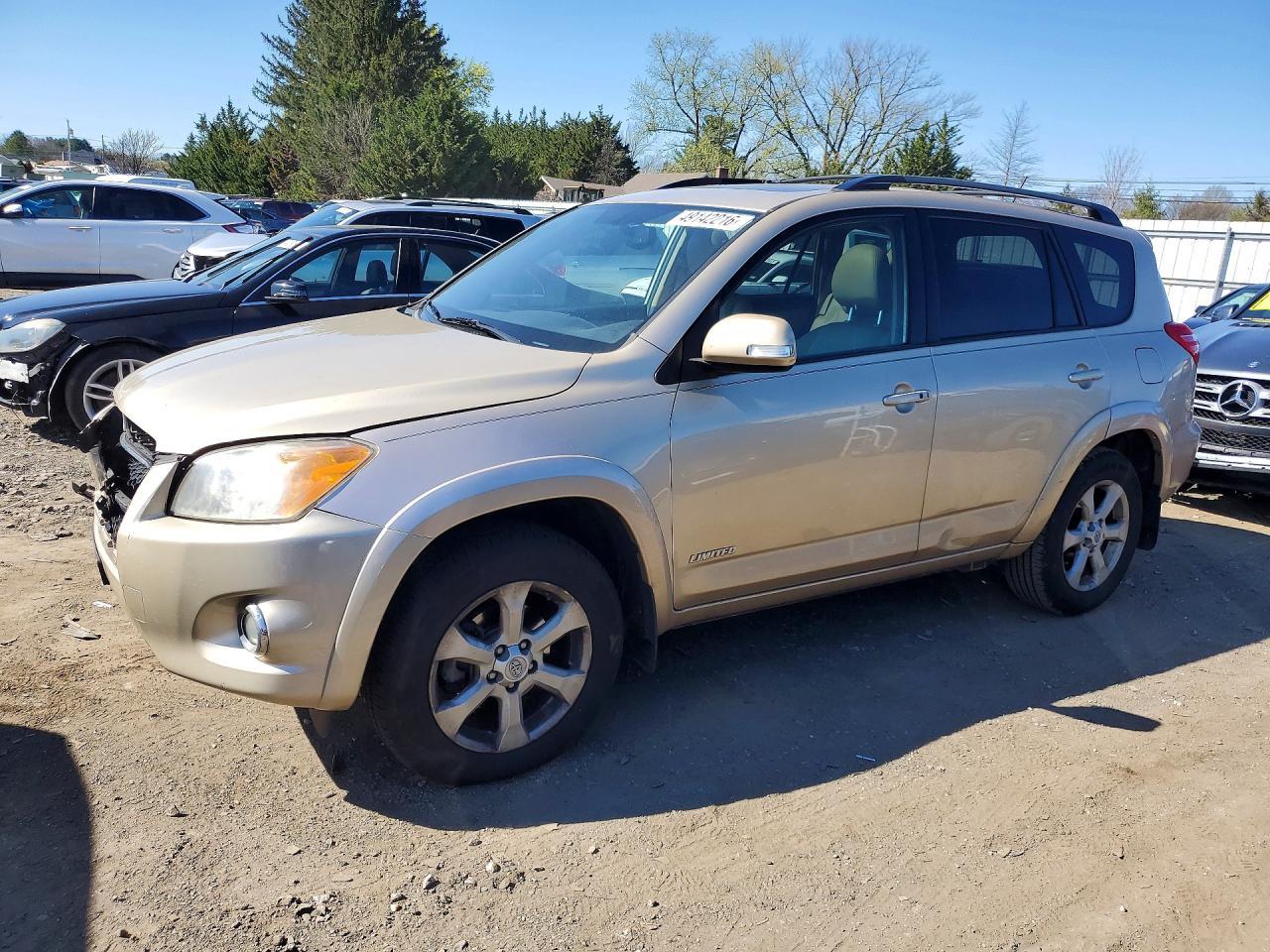 2011 TOYOTA RAV4
