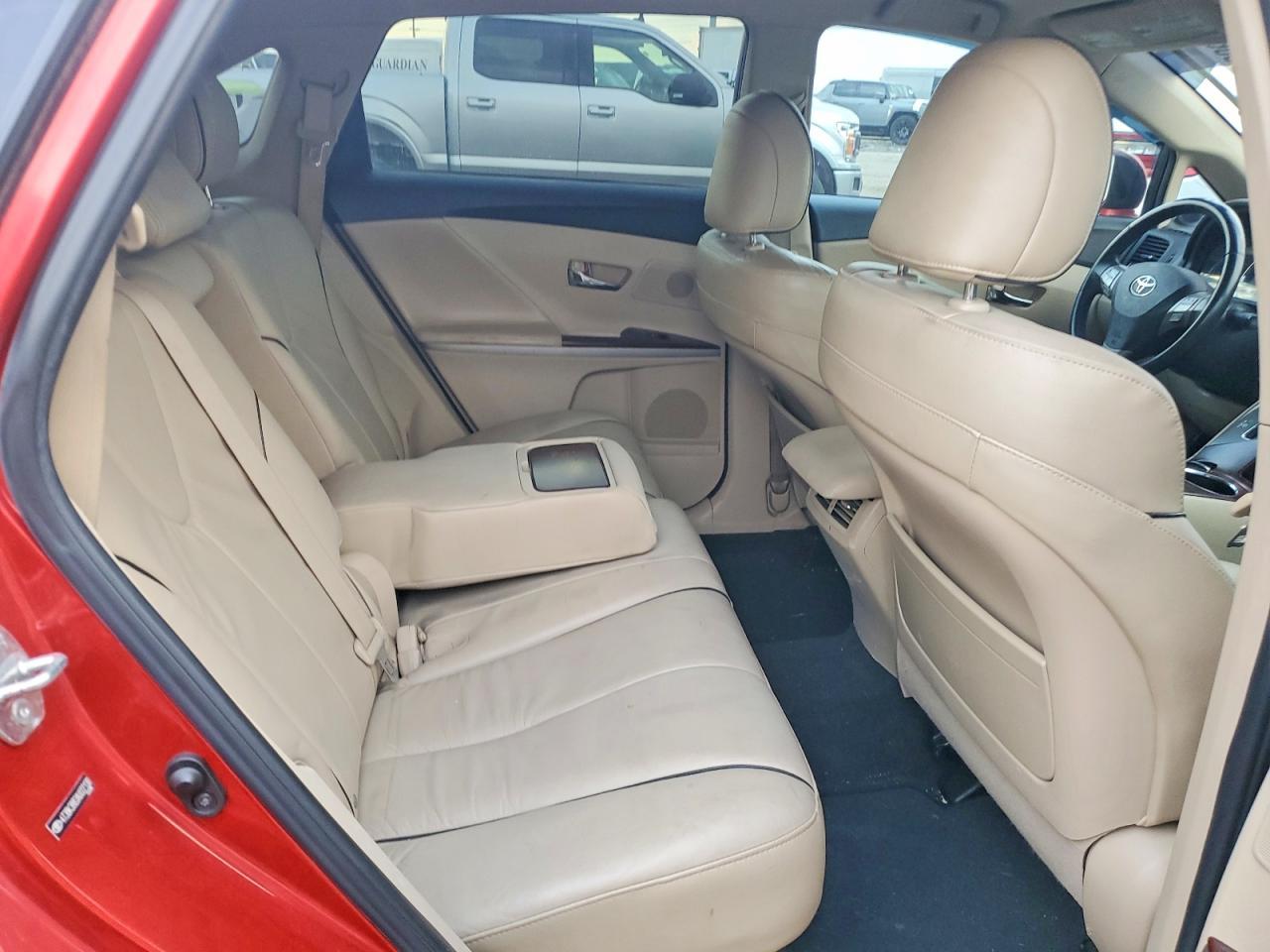 2010 TOYOTA VENZA