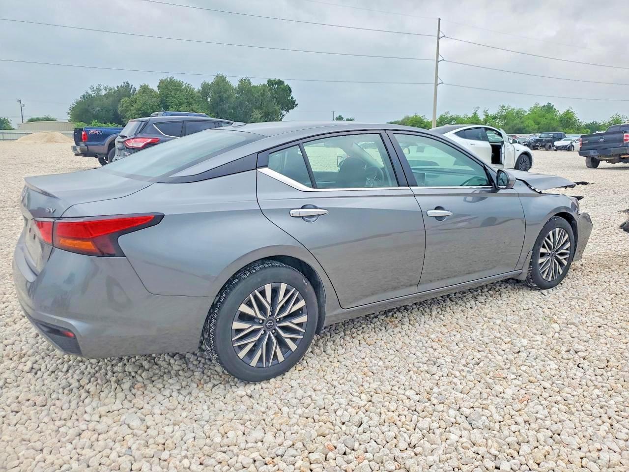 2023 NISSAN ALTIMA