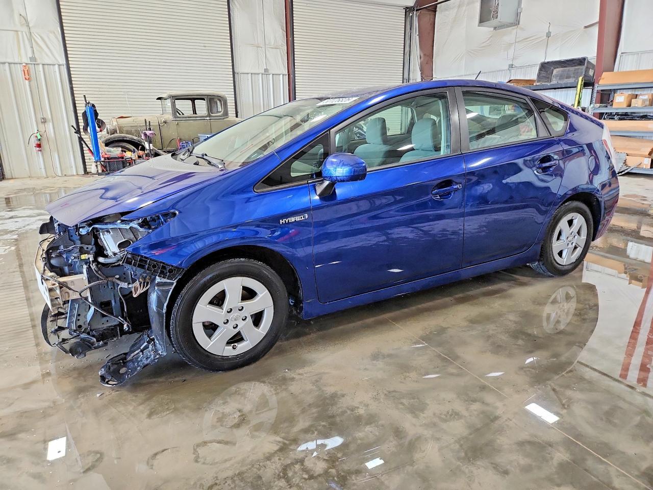 2011 TOYOTA PRIUS
