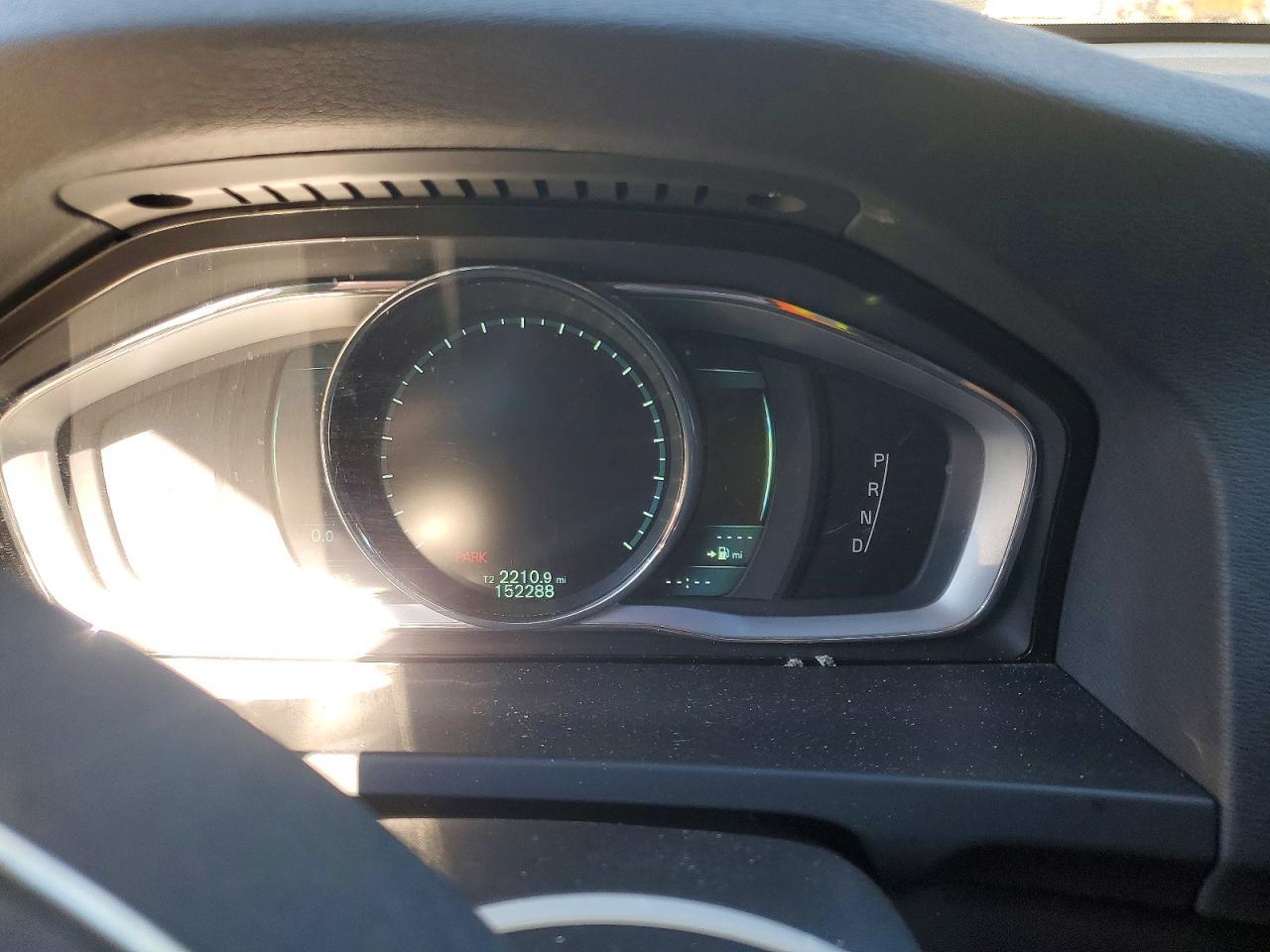 2014 VOLVO S60