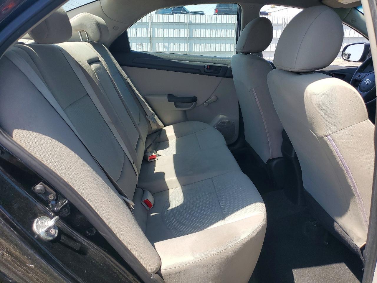 2013 KIA FORTE