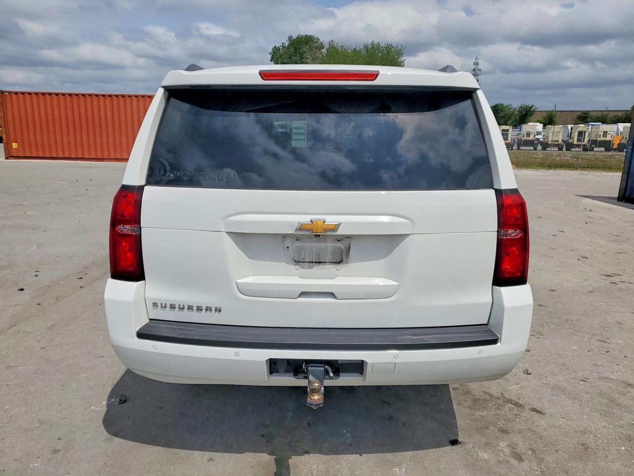 2018 CHEVROLET Suburban