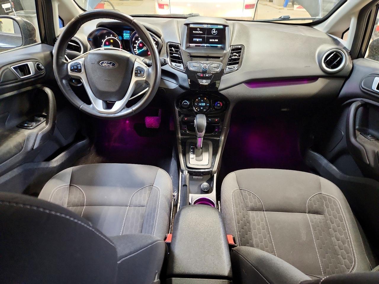 2015 FORD Fiesta