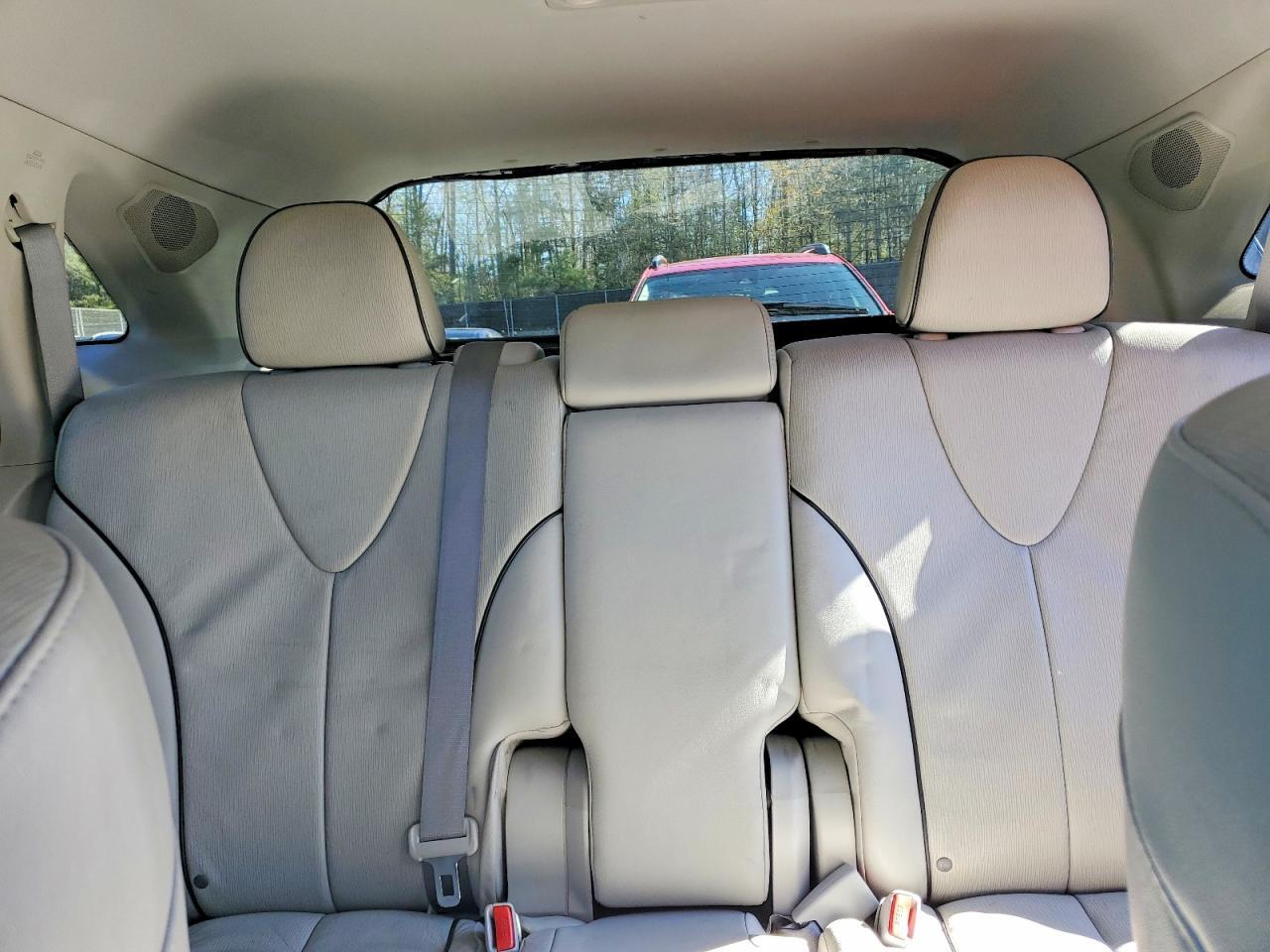 2010 TOYOTA VENZA