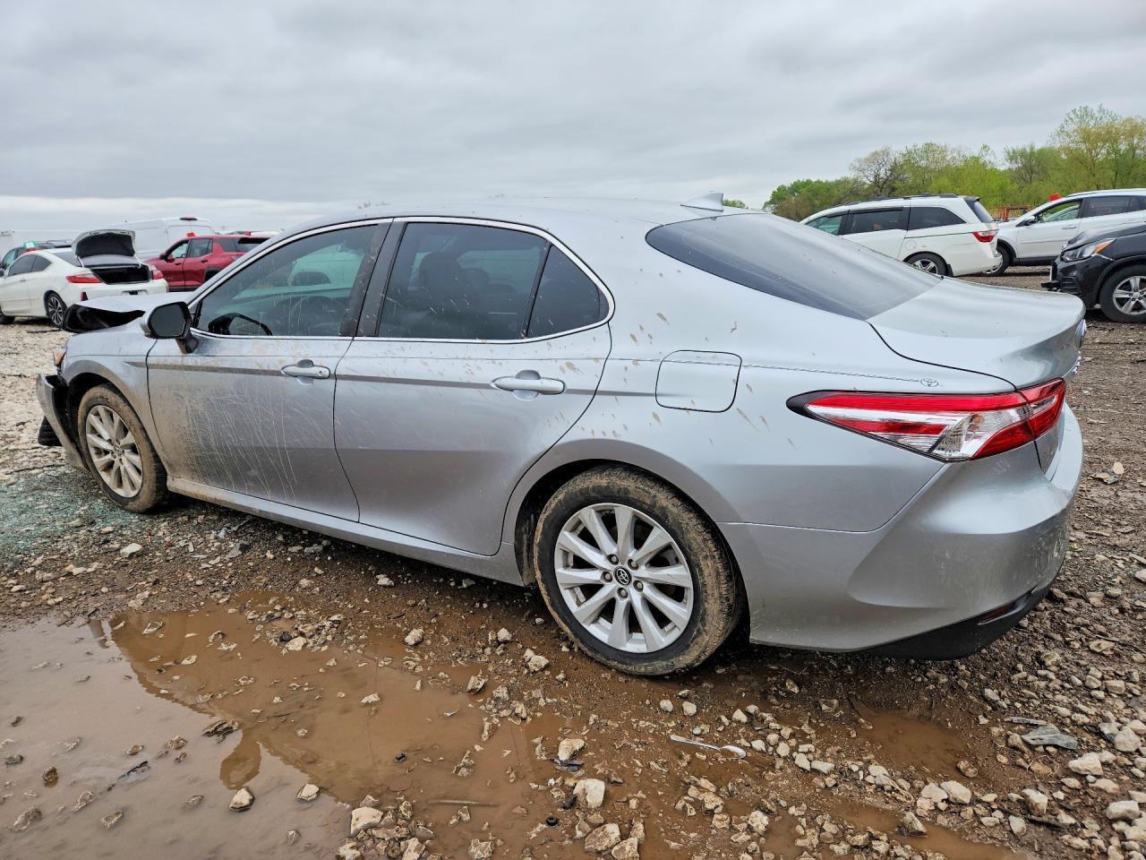 2019 TOYOTA CAMRY