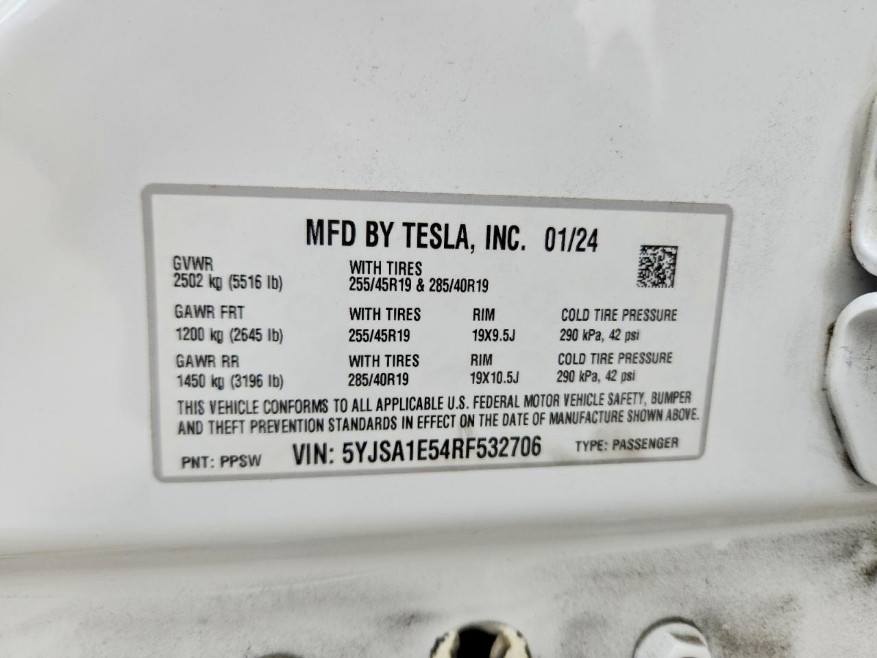 2024 TESLA MODEL S