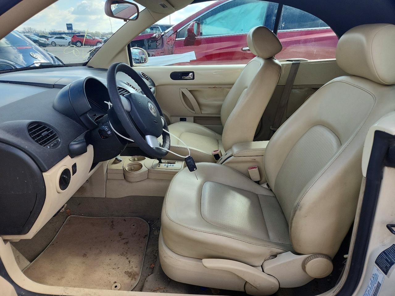 2003 VOLKSWAGEN Beetle