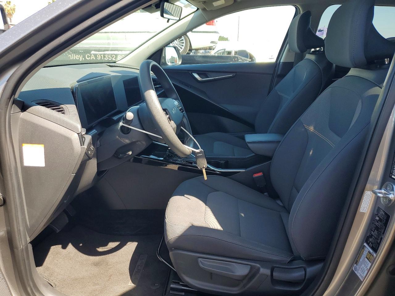 2023 KIA Niro