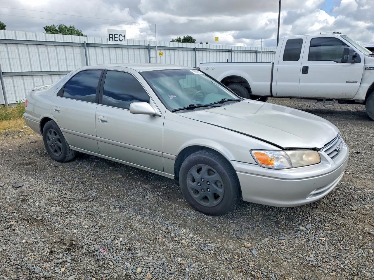 2000 TOYOTA CAMRY