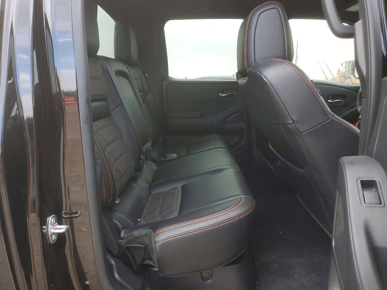 2025 NISSAN Frontier