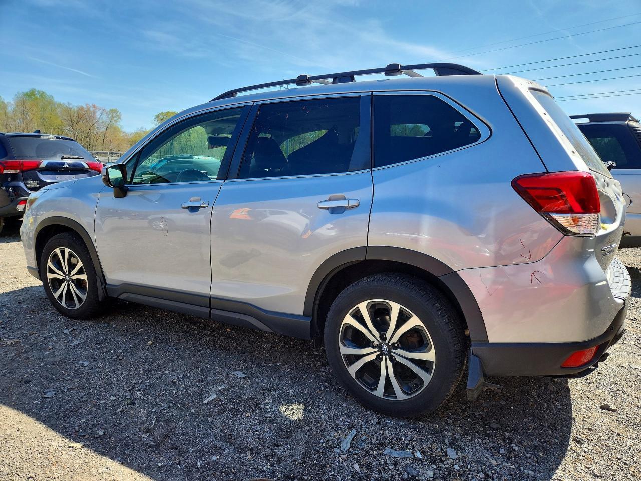 2019 SUBARU FORESTER