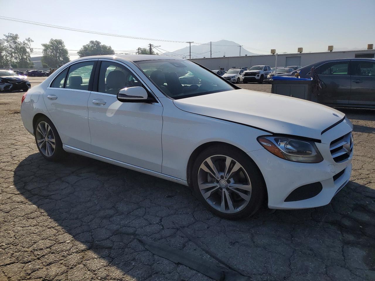 2016 MERCEDES-BENZ C-CLASS