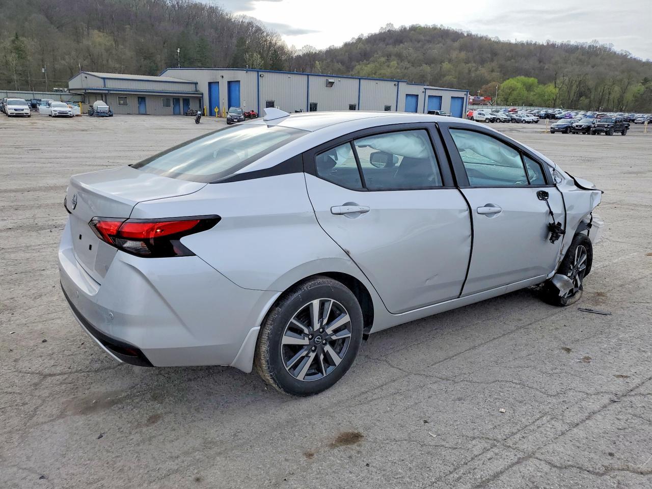 2025 NISSAN VERSA