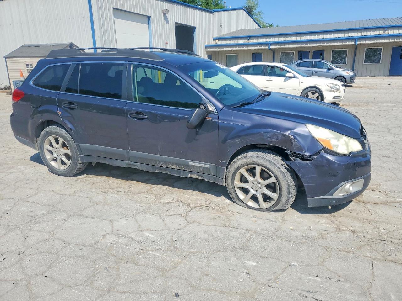 2010 SUBARU Outback