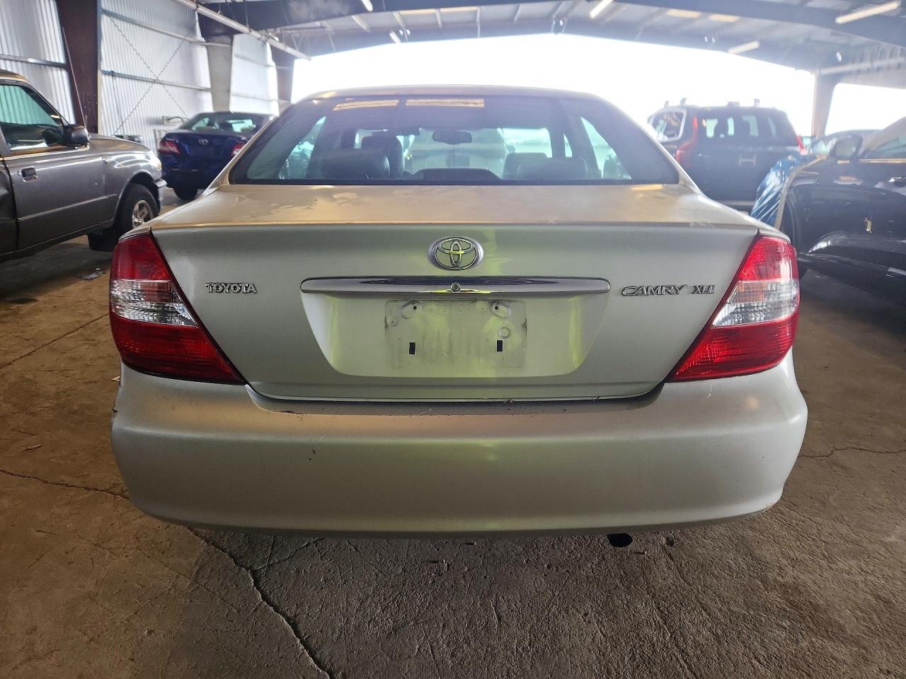 2002 TOYOTA CAMRY