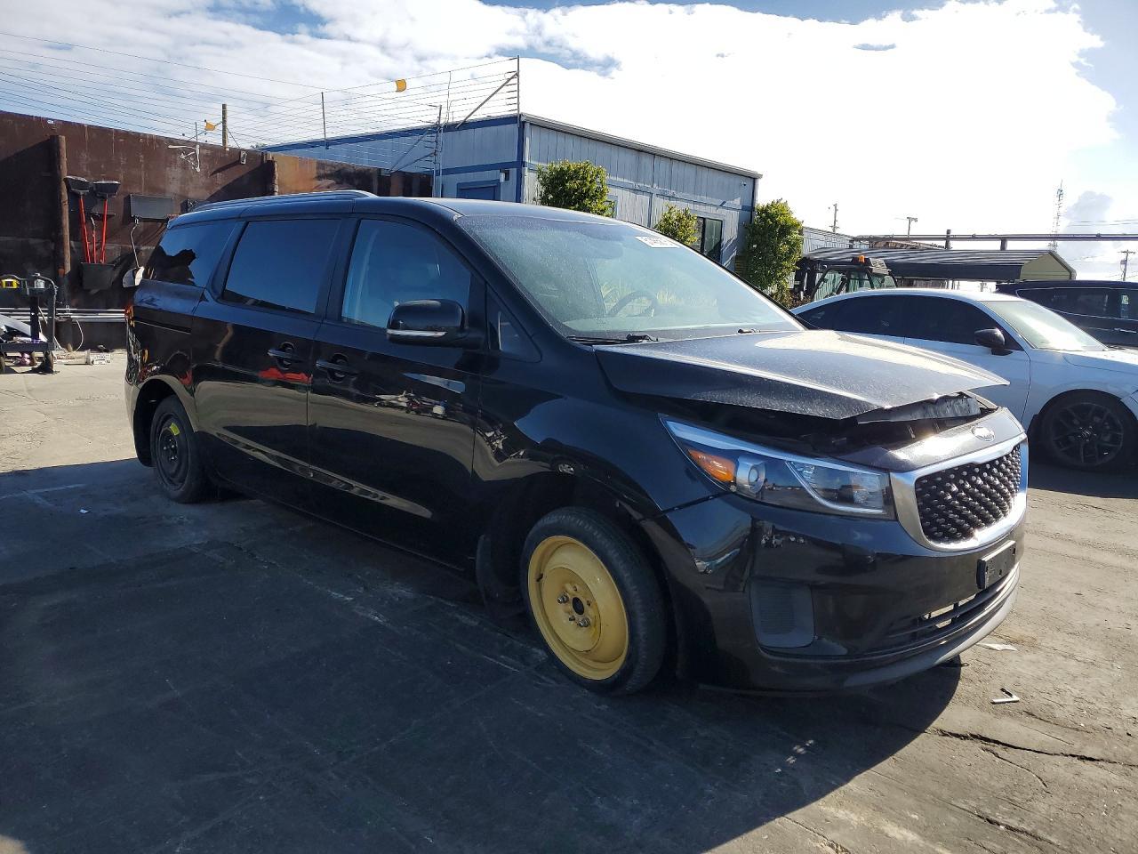 2016 KIA SEDONA