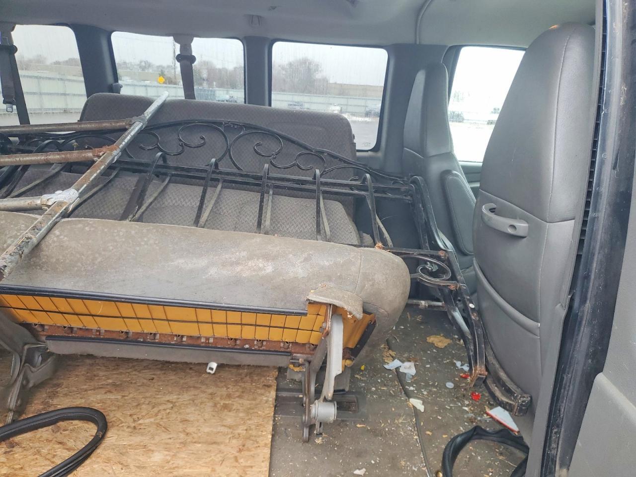 2004 GMC Savana