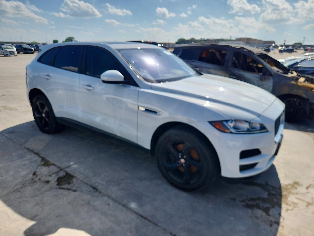 2018 JAGUAR F-Pace