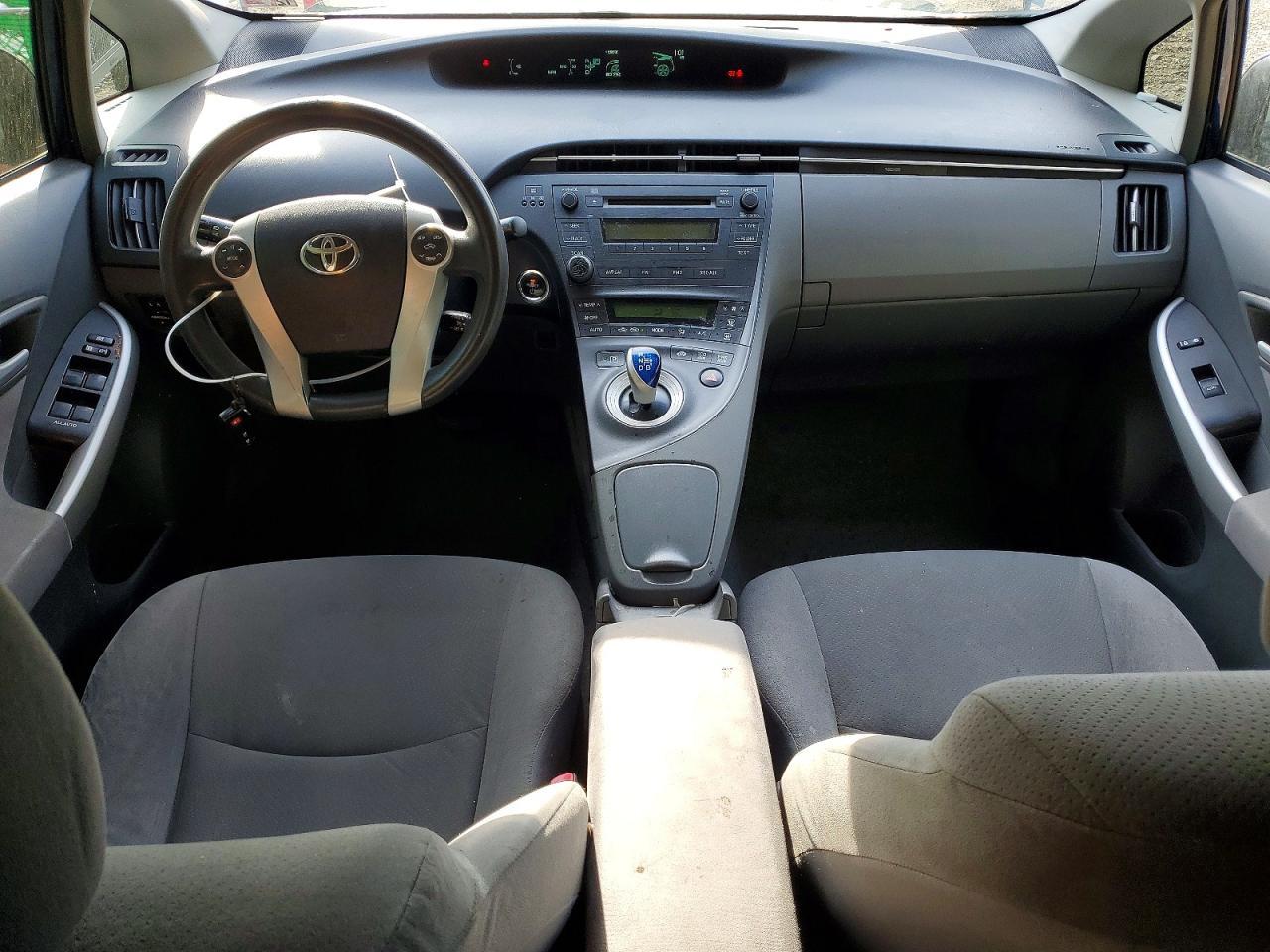 2011 TOYOTA PRIUS