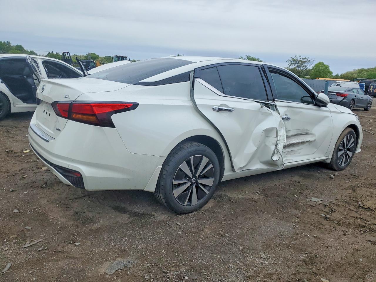 2021 NISSAN ALTIMA
