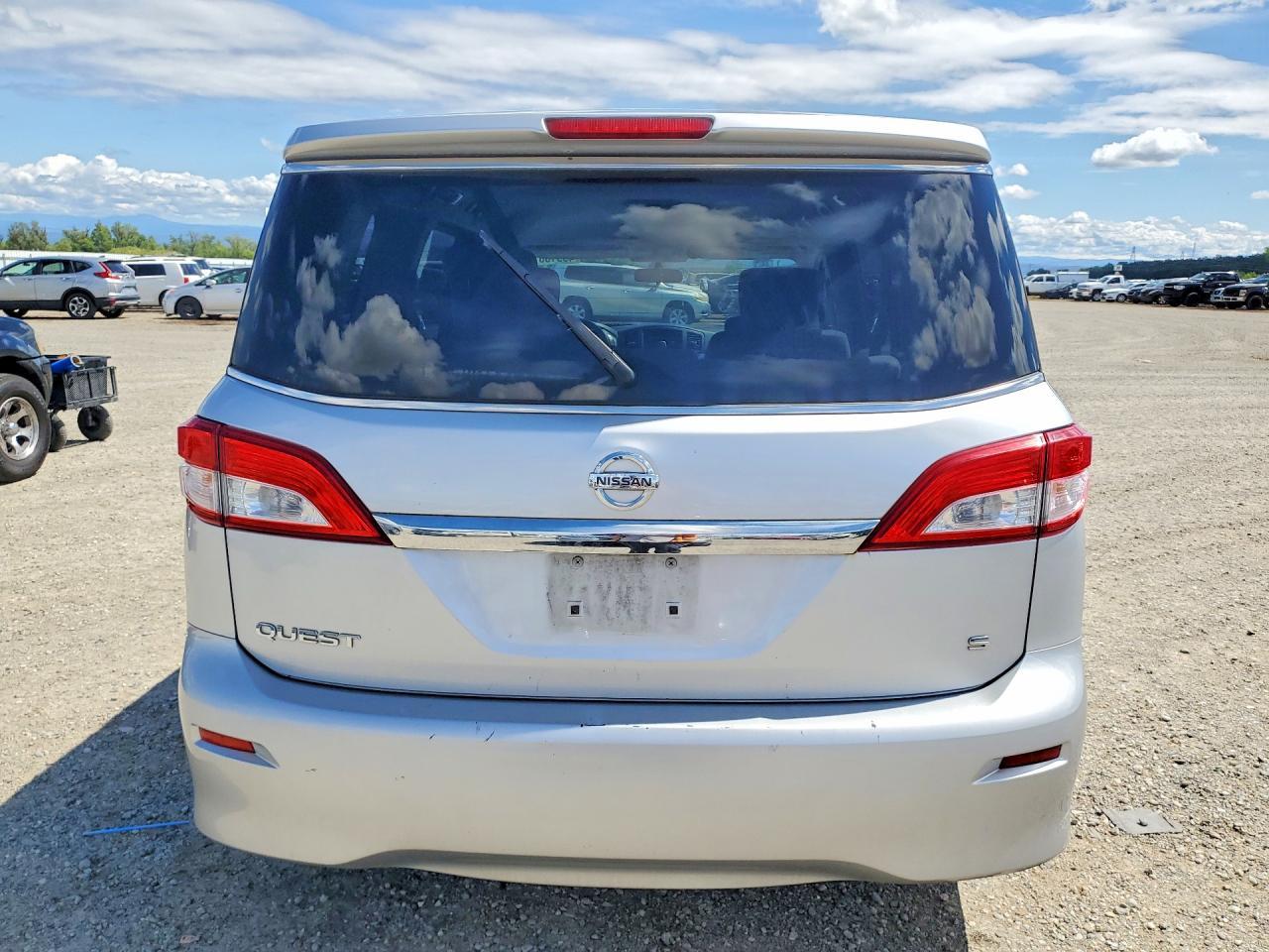 2012 NISSAN Quest