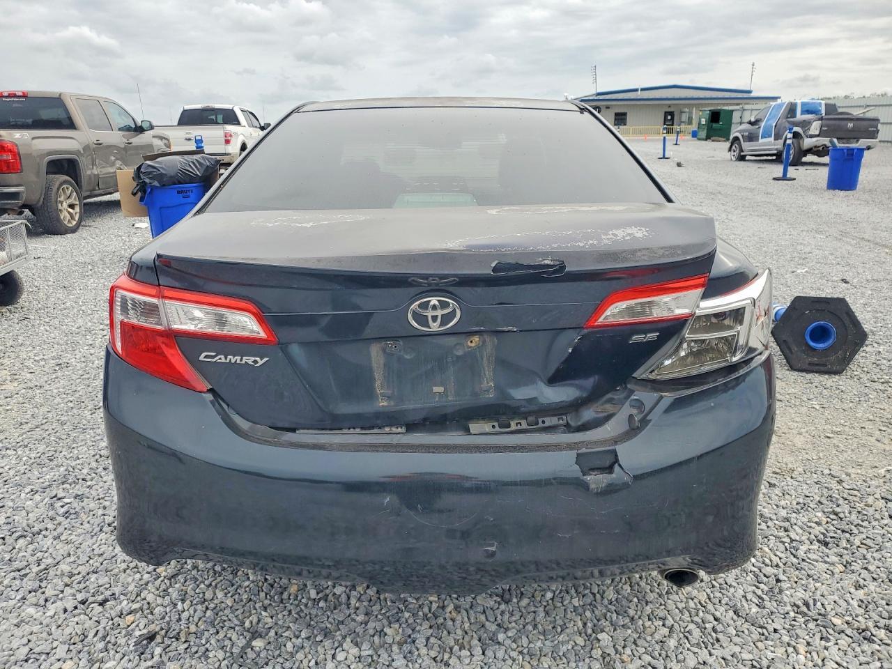 2012 TOYOTA CAMRY