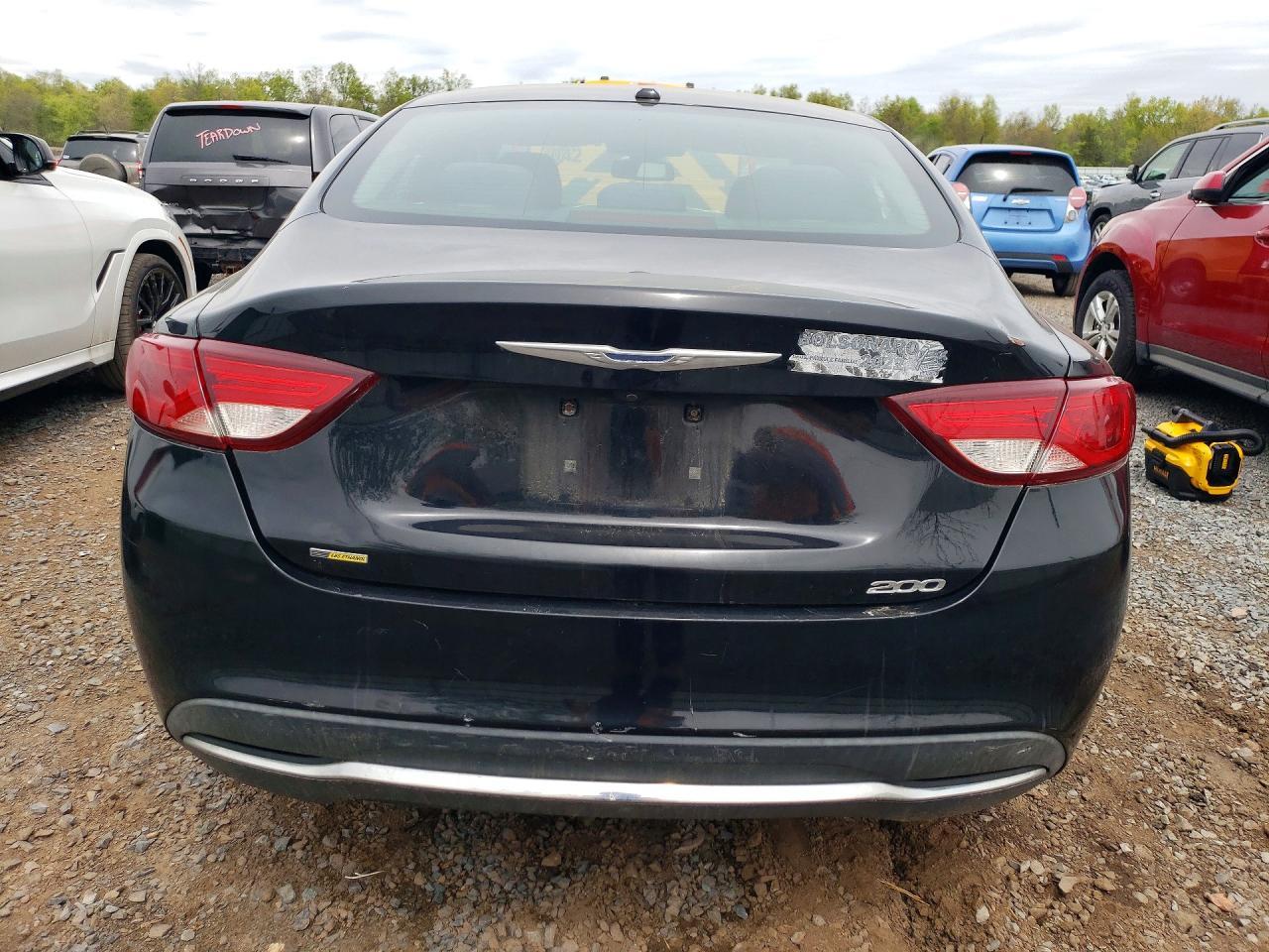 2015 CHRYSLER 200