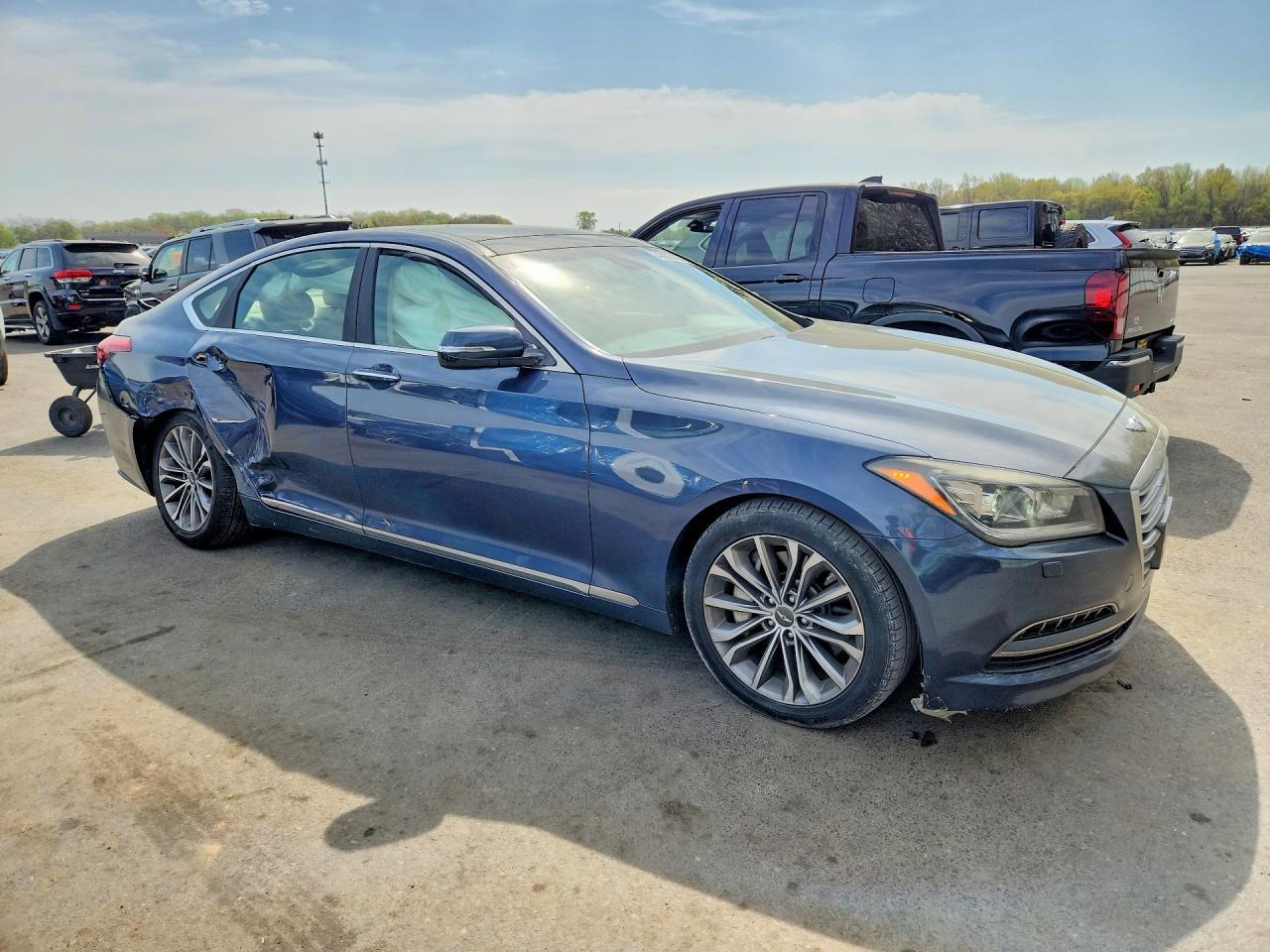 2015 HYUNDAI GENESIS