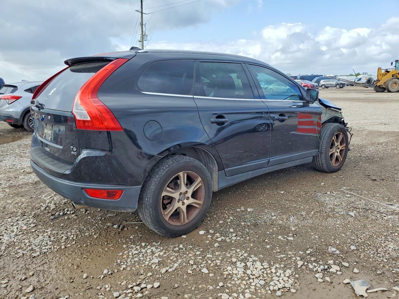 2013 VOLVO XC60