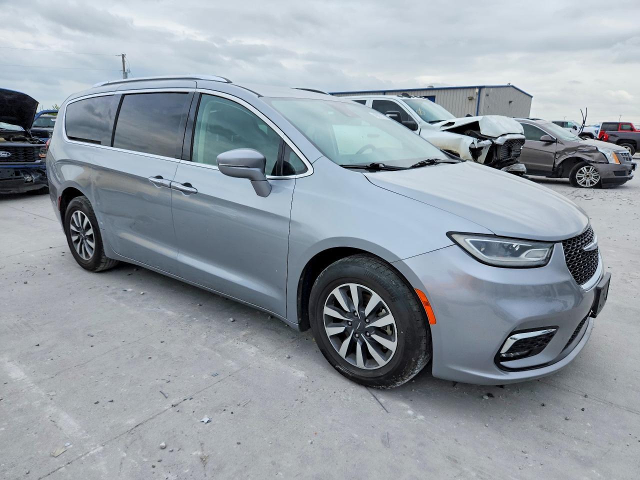 2021 CHRYSLER Pacifica