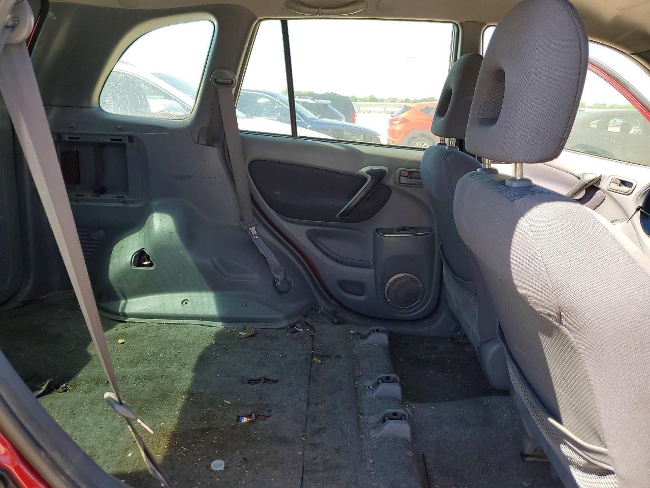 2003 TOYOTA RAV4