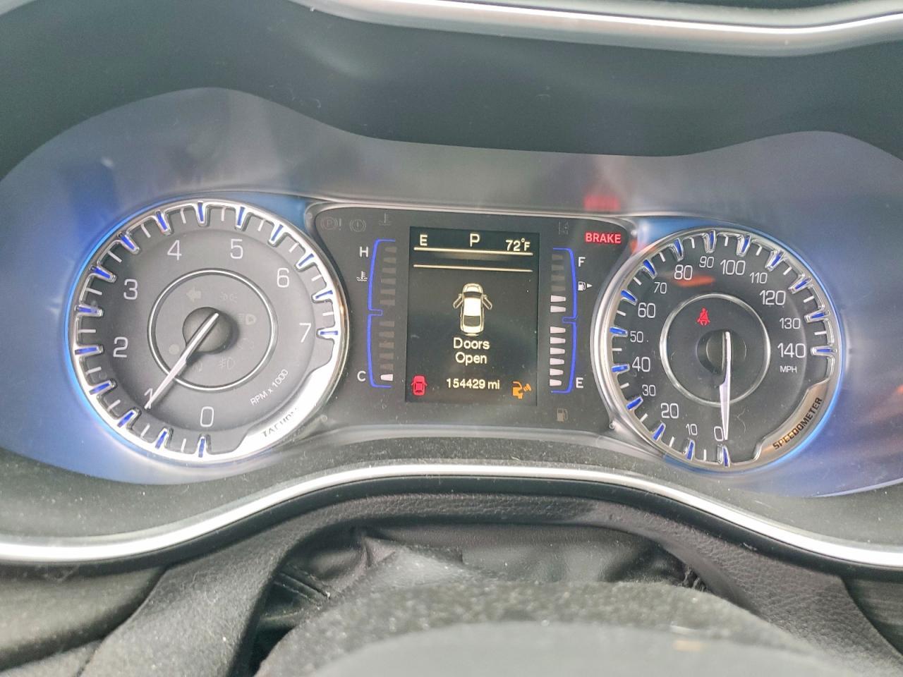2015 CHRYSLER 200