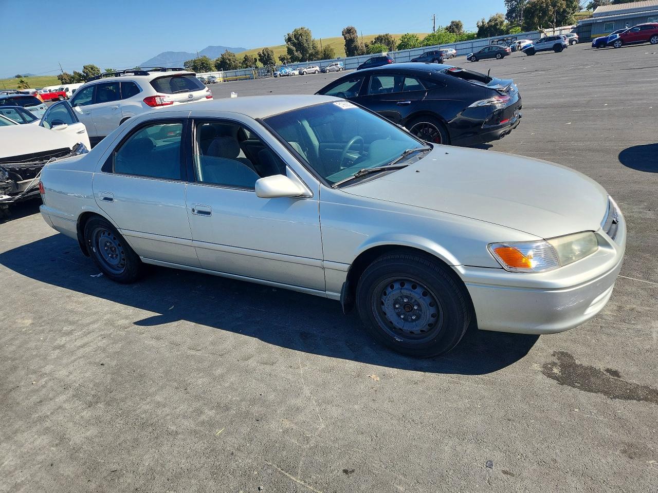 2000 TOYOTA CAMRY