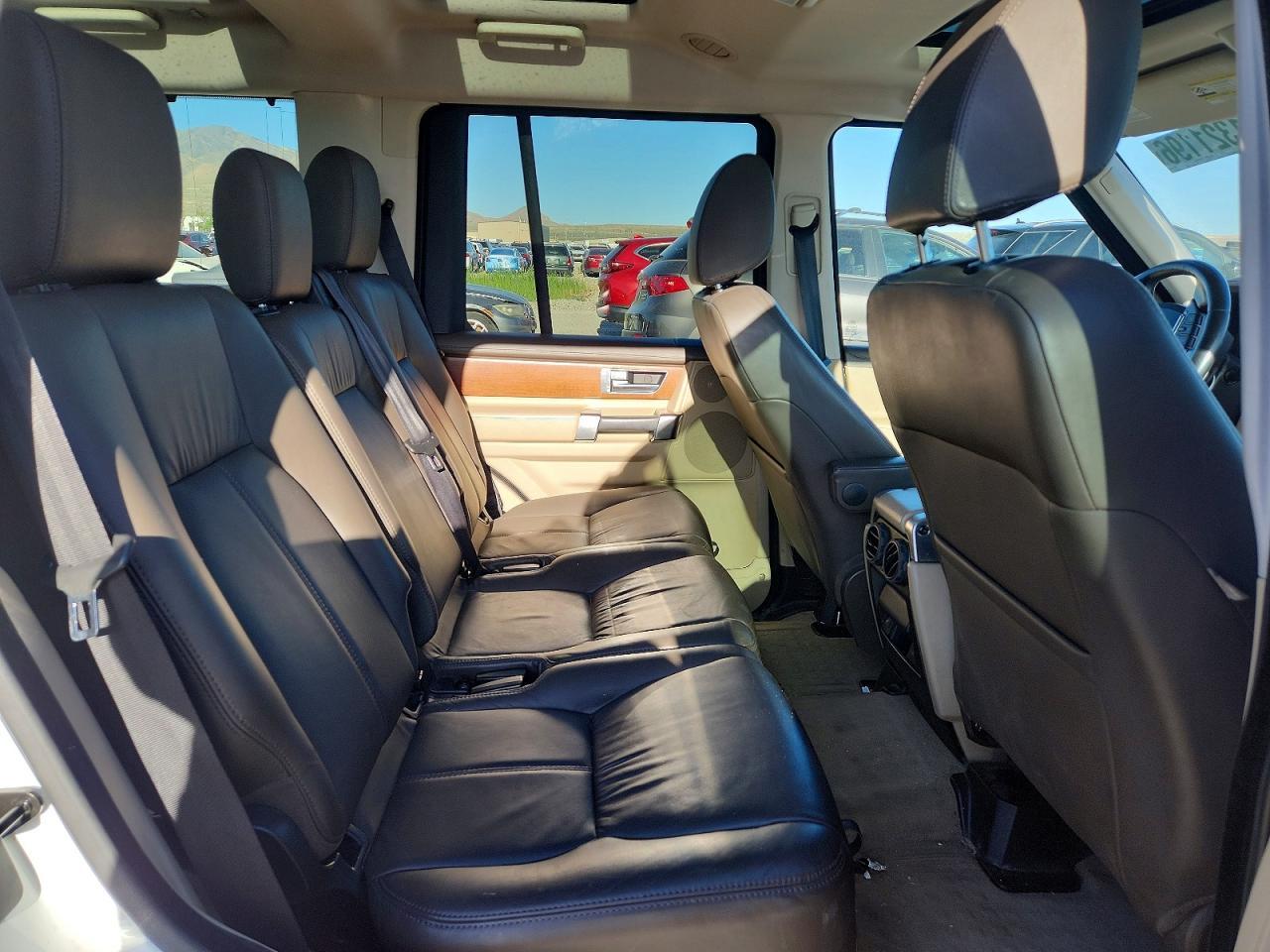 2016 LAND ROVER LR4