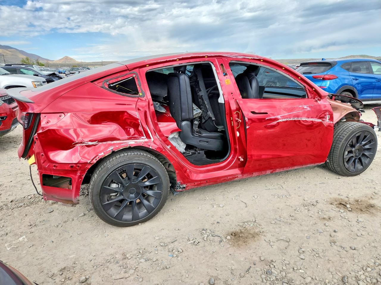 2023 TESLA MODEL Y