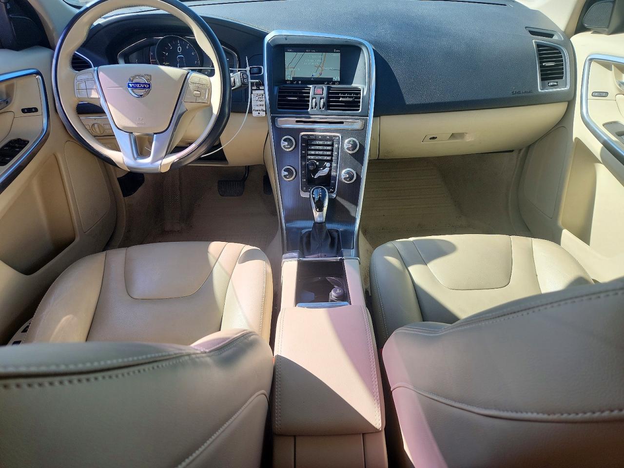 2016 VOLVO XC60