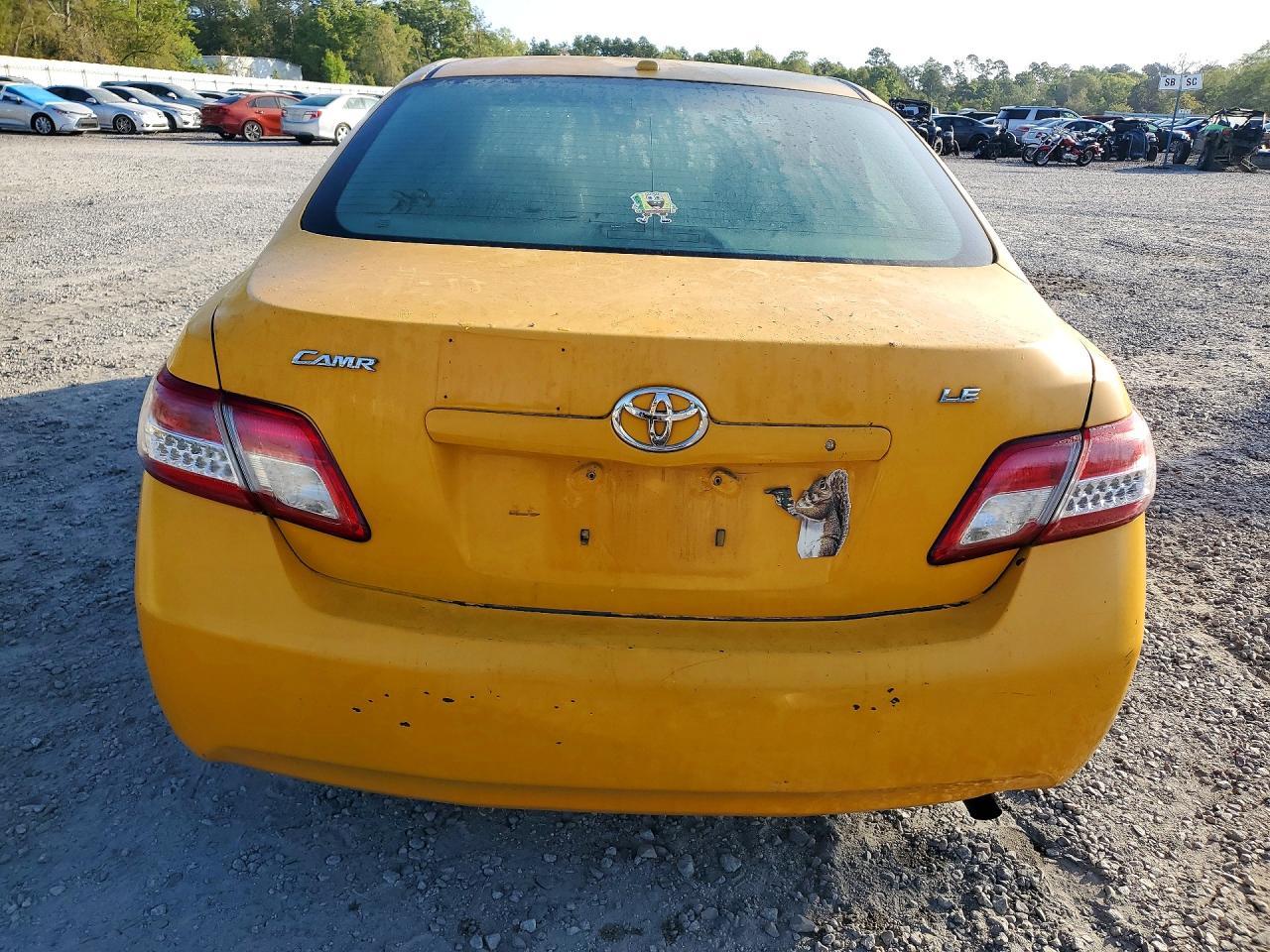 2011 TOYOTA CAMRY