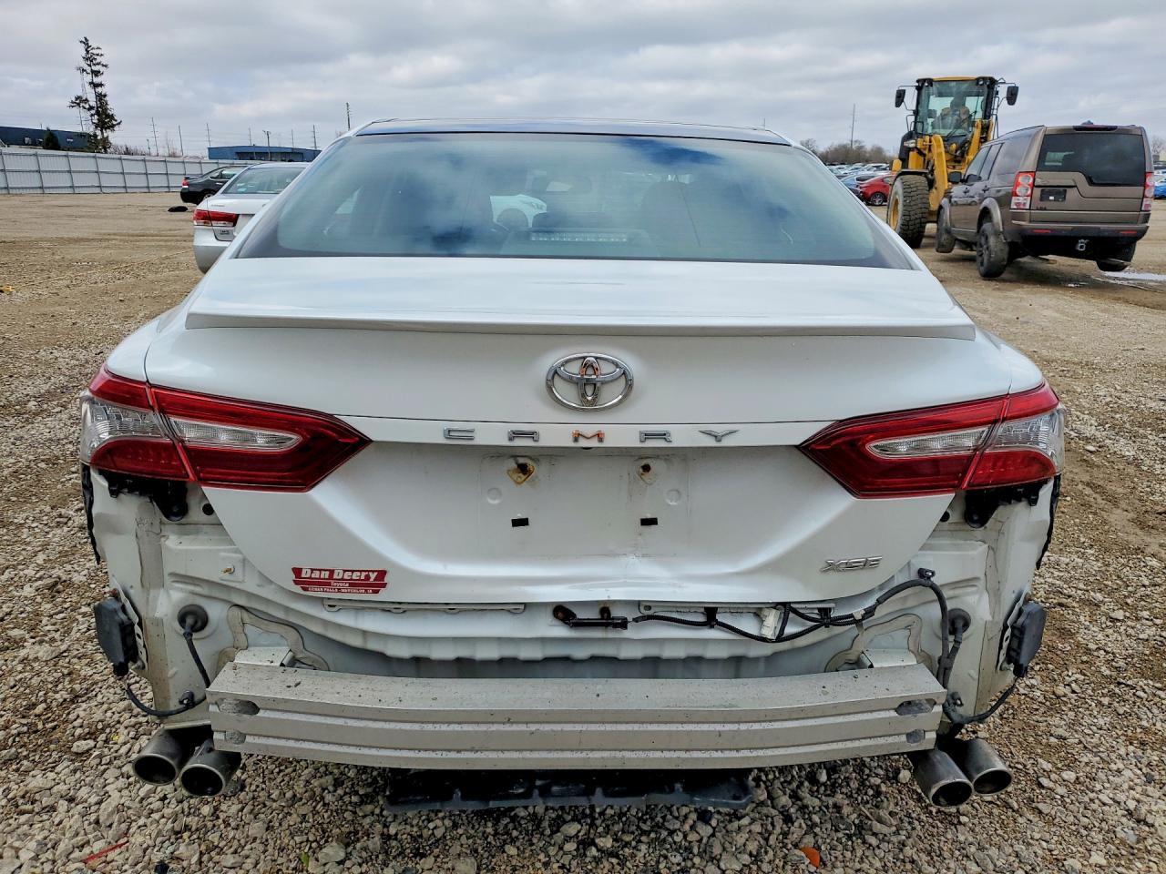 2018 TOYOTA CAMRY