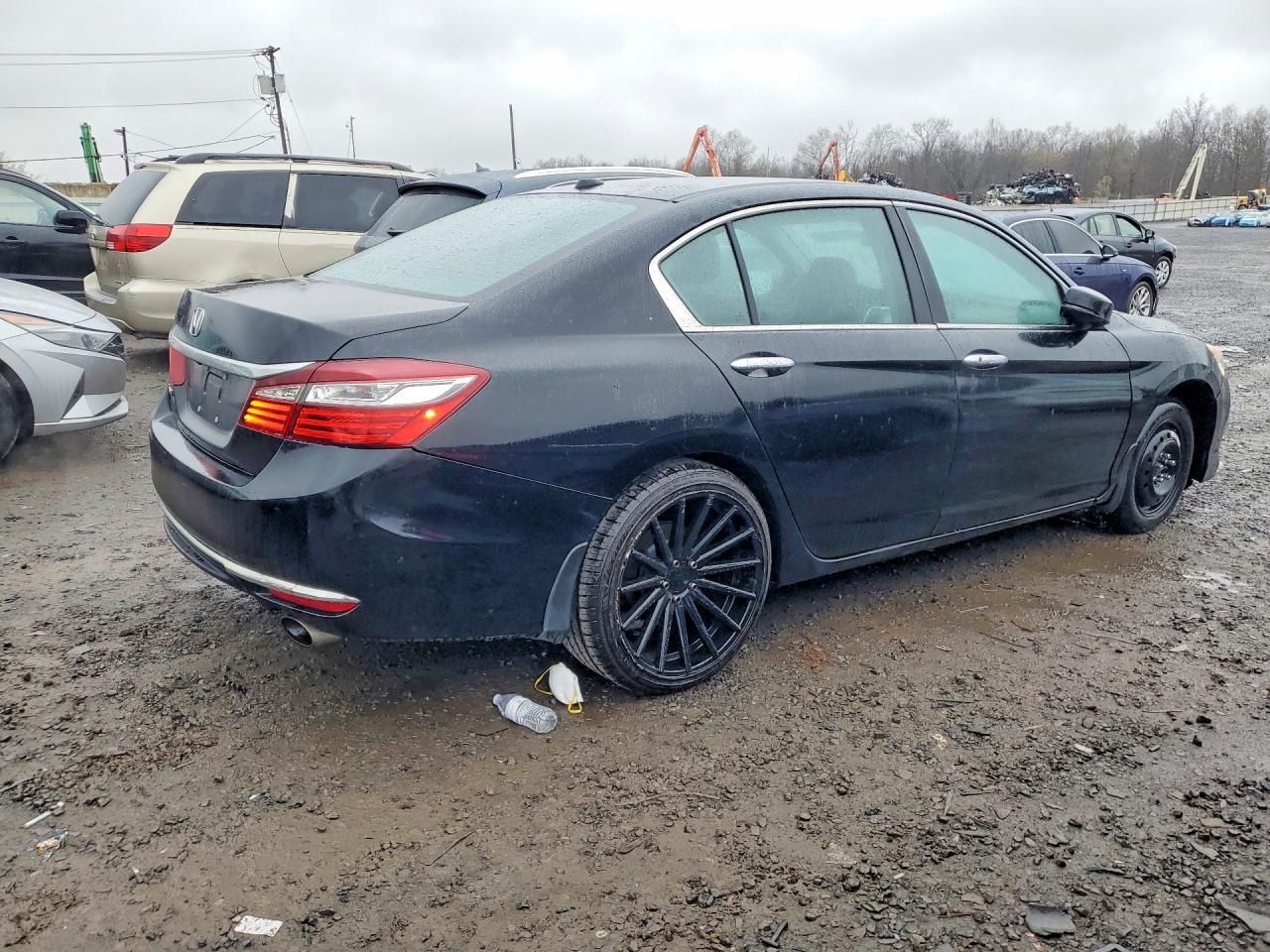 2017 HONDA ACCORD