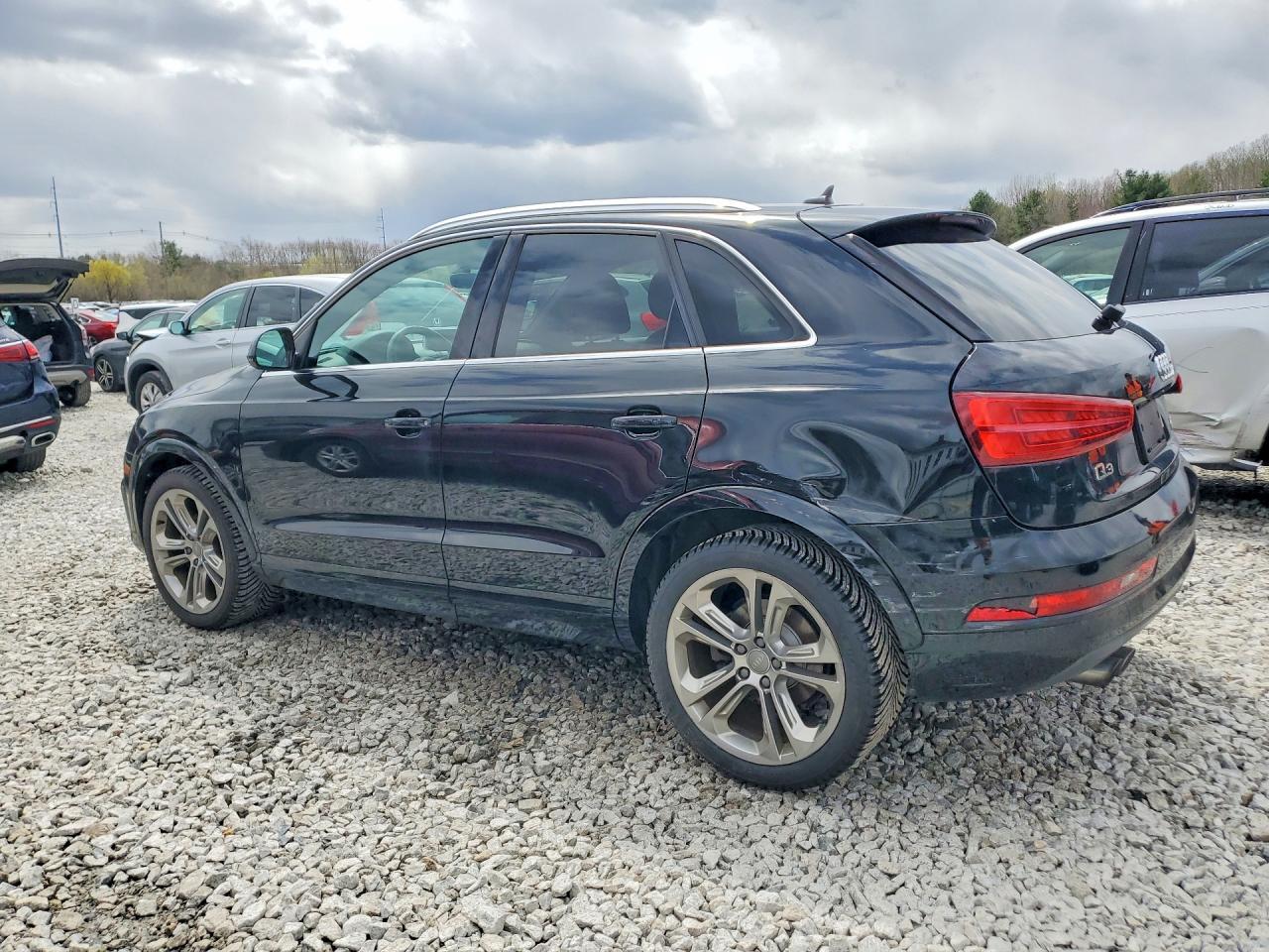 2016 AUDI Q3