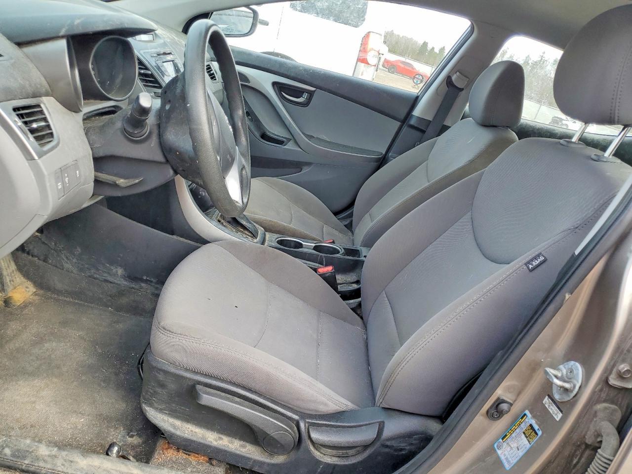 2016 HYUNDAI ELANTRA