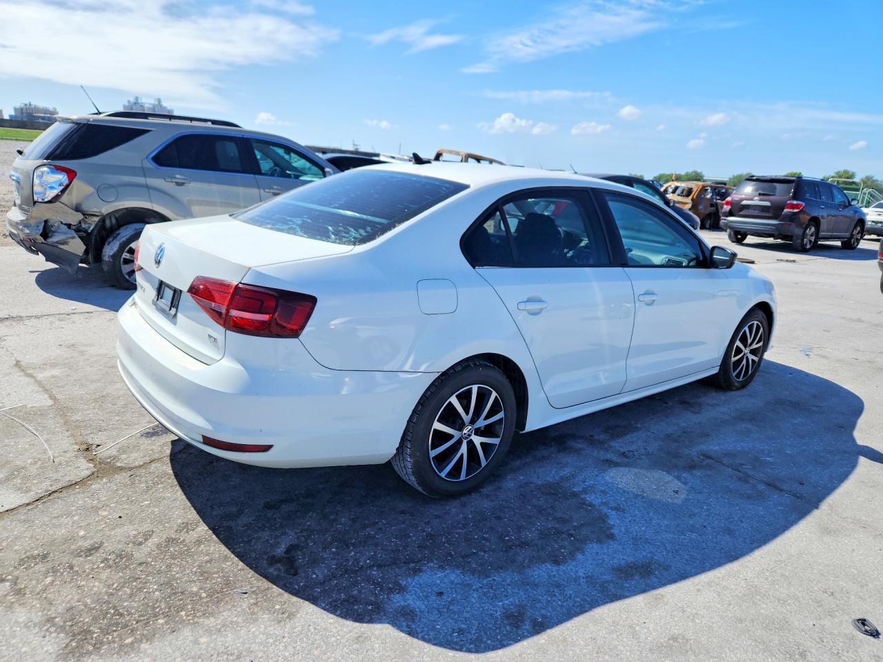 2016 VOLKSWAGEN JETTA