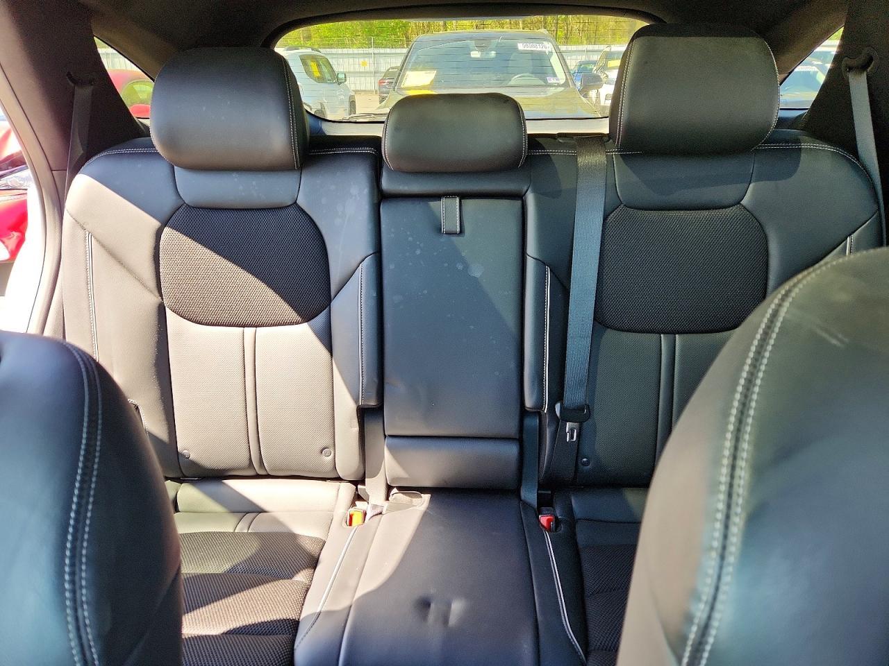 2023 GENESIS GV70