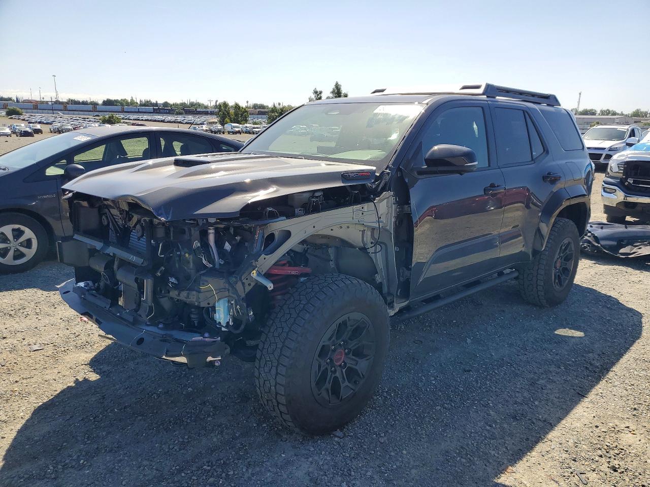2025 TOYOTA 4Runner
