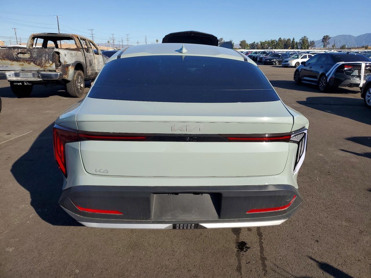 2025 KIA K4
