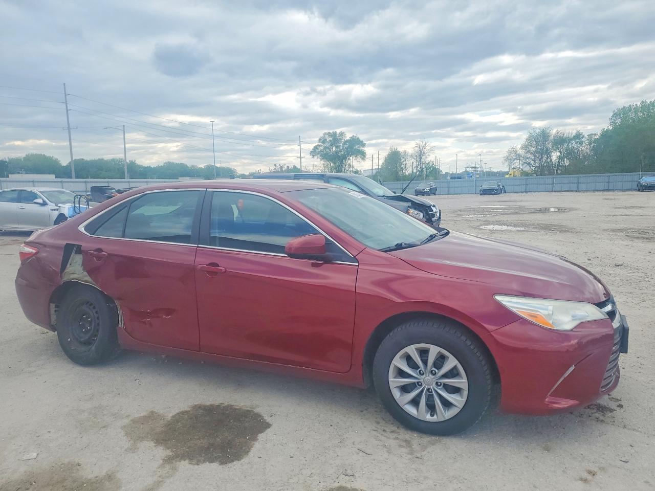 2016 TOYOTA CAMRY