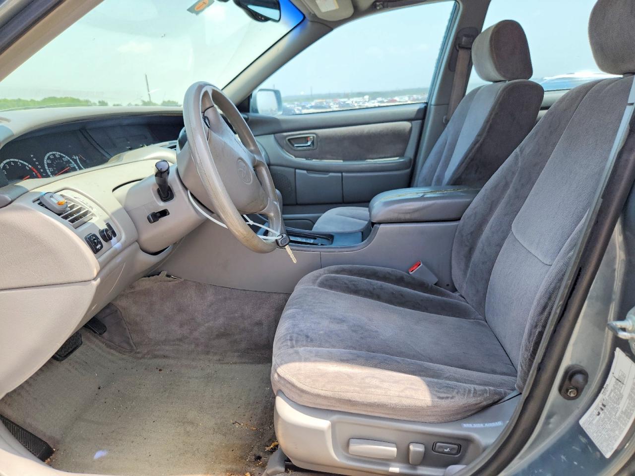 2000 TOYOTA Avalon