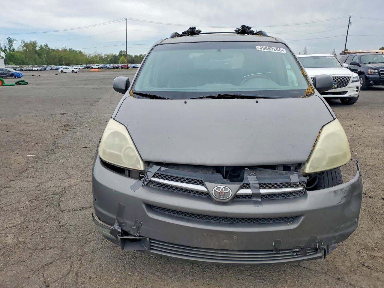 2005 TOYOTA SIENNA