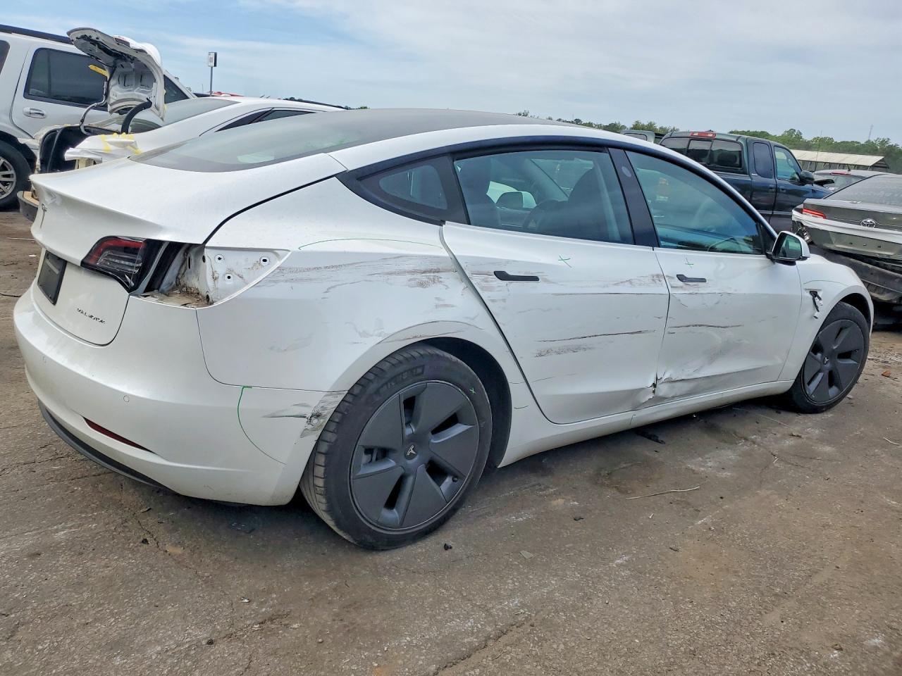 2021 TESLA MODEL 3